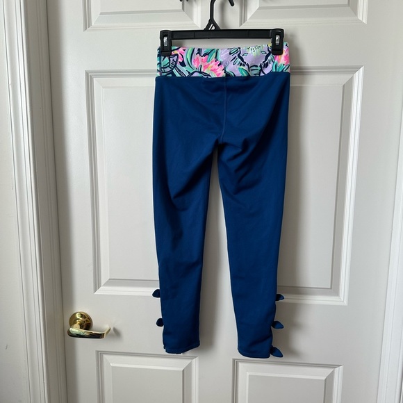 Lilly Pulitzer Noelani Weekender Cropped Legging Inky Navy Slathouse Size Small - Picture 2 of 8